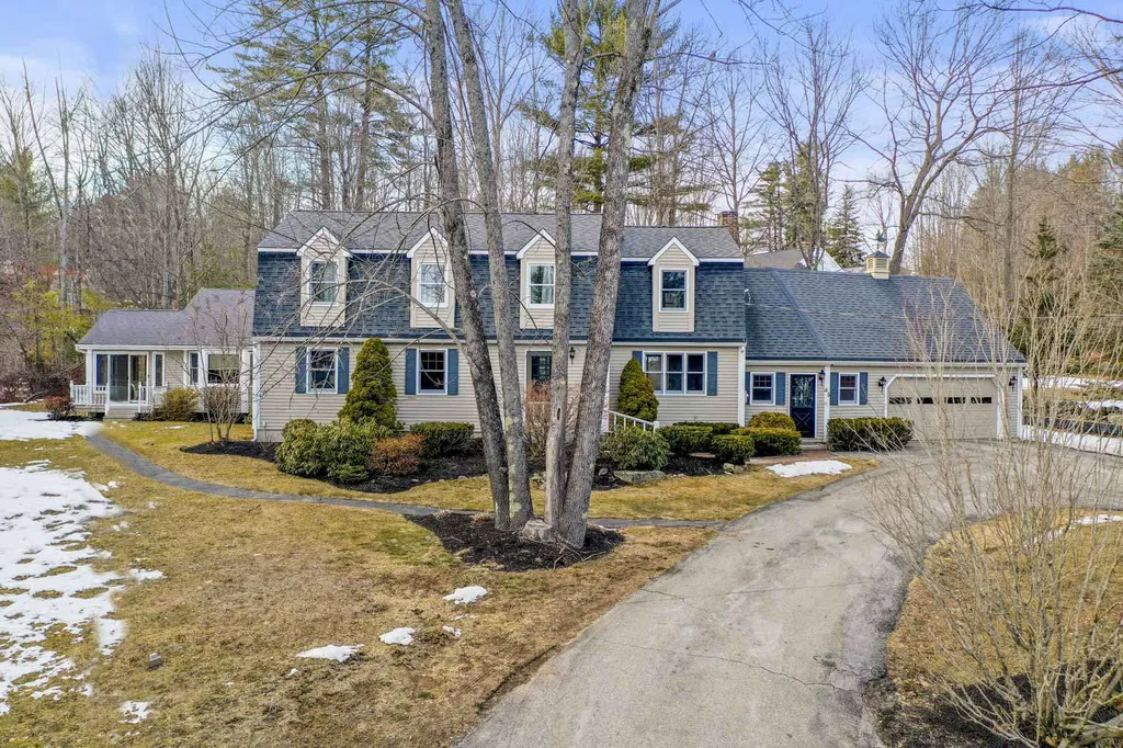 45 Sewall Road Wolfeboro NH 03894