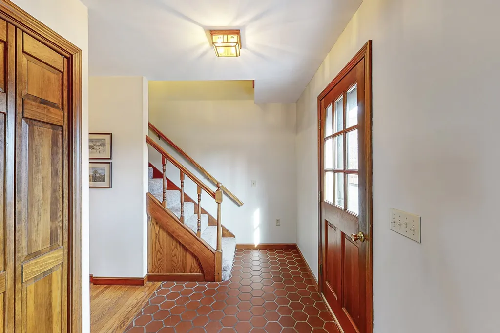 45 Sewall Road Wolfeboro NH 03894