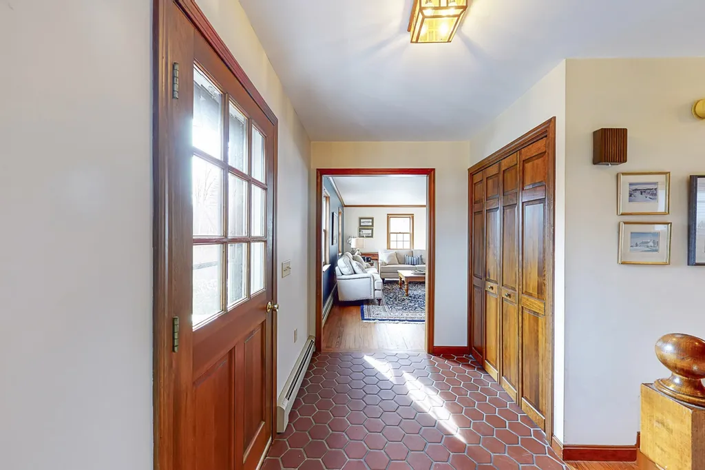 45 Sewall Road Wolfeboro NH 03894