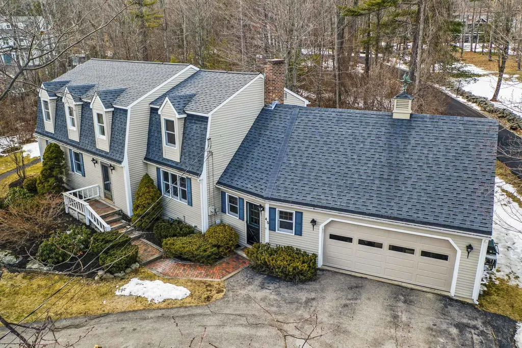 45 Sewall Road Wolfeboro NH 03894