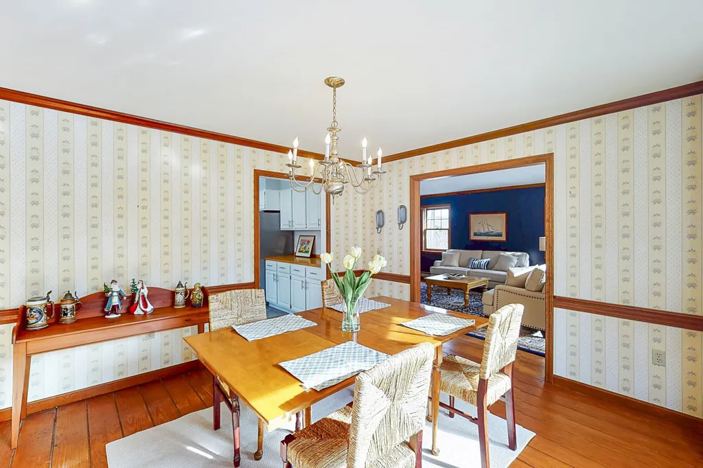 45 Sewall Road Wolfeboro NH 03894
