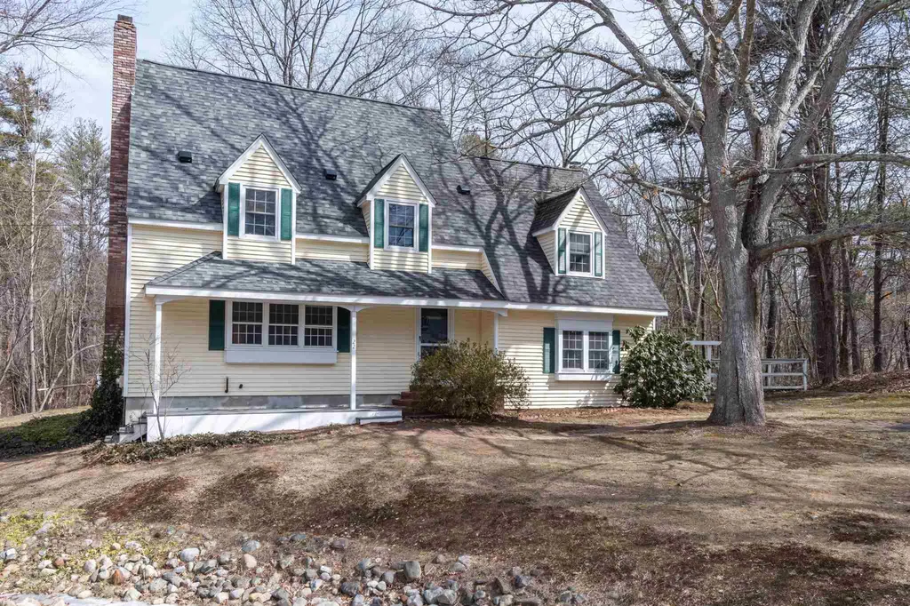 22 Marilyn Park Drive Hampstead NH 03841