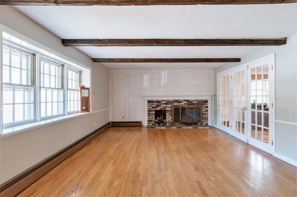 22 Marilyn Park Drive Hampstead NH 03841