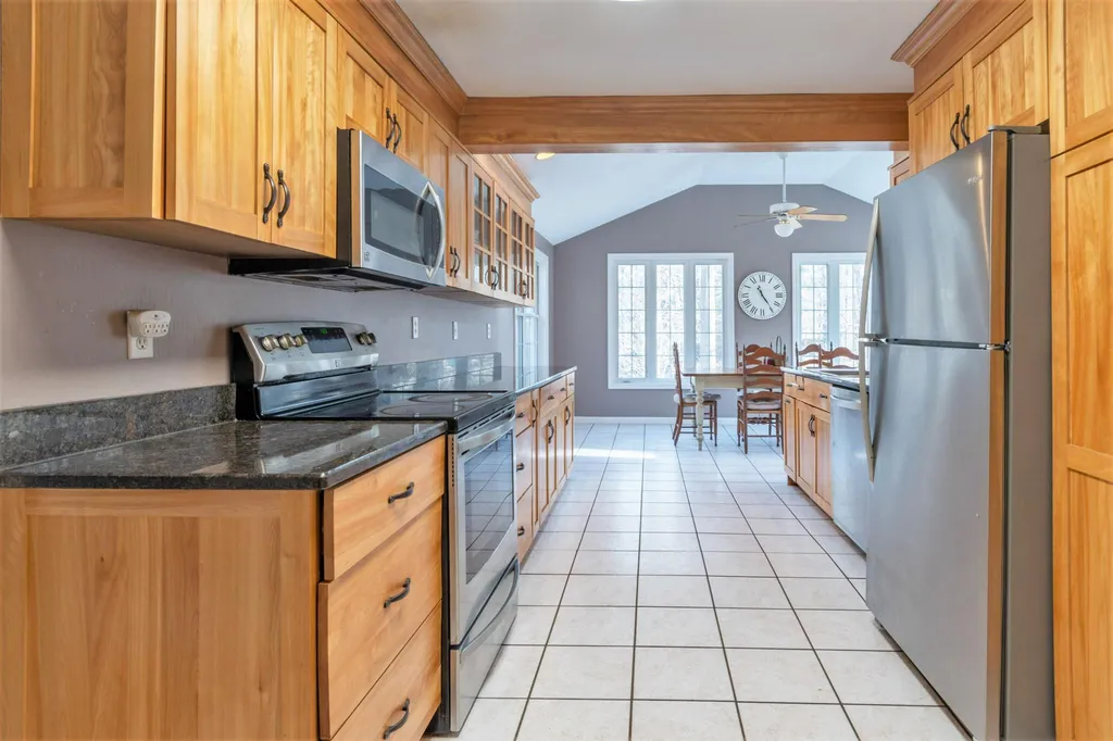 22 Marilyn Park Drive Hampstead NH 03841