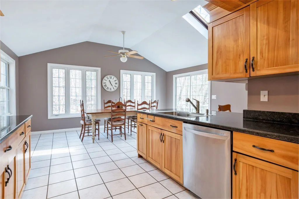 22 Marilyn Park Drive Hampstead NH 03841