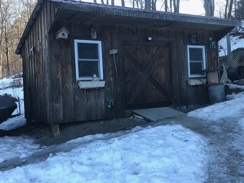 138 Pleasant Street Royalton VT 05068