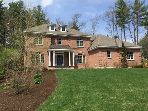 72 Riddle Drive Bedford NH 03110