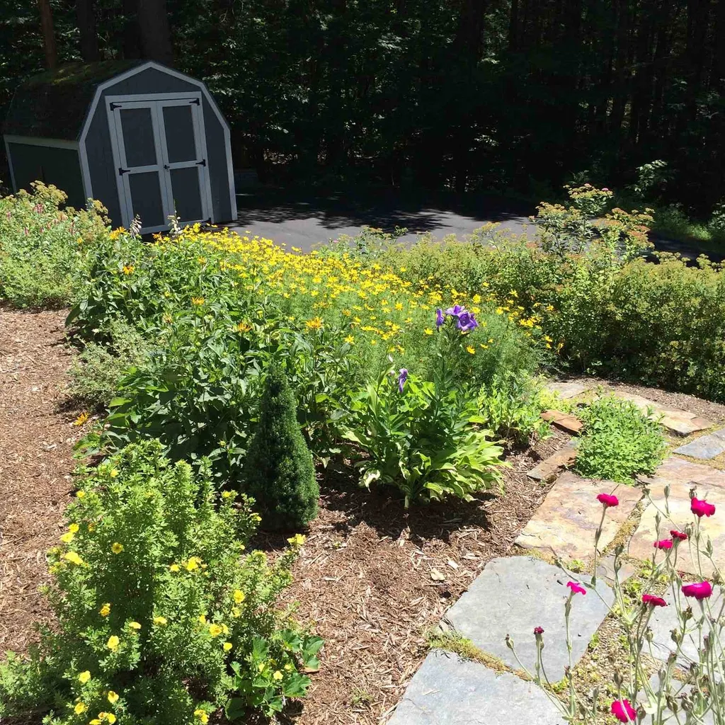 399 Shaker Boulevard Enfield NH 03748