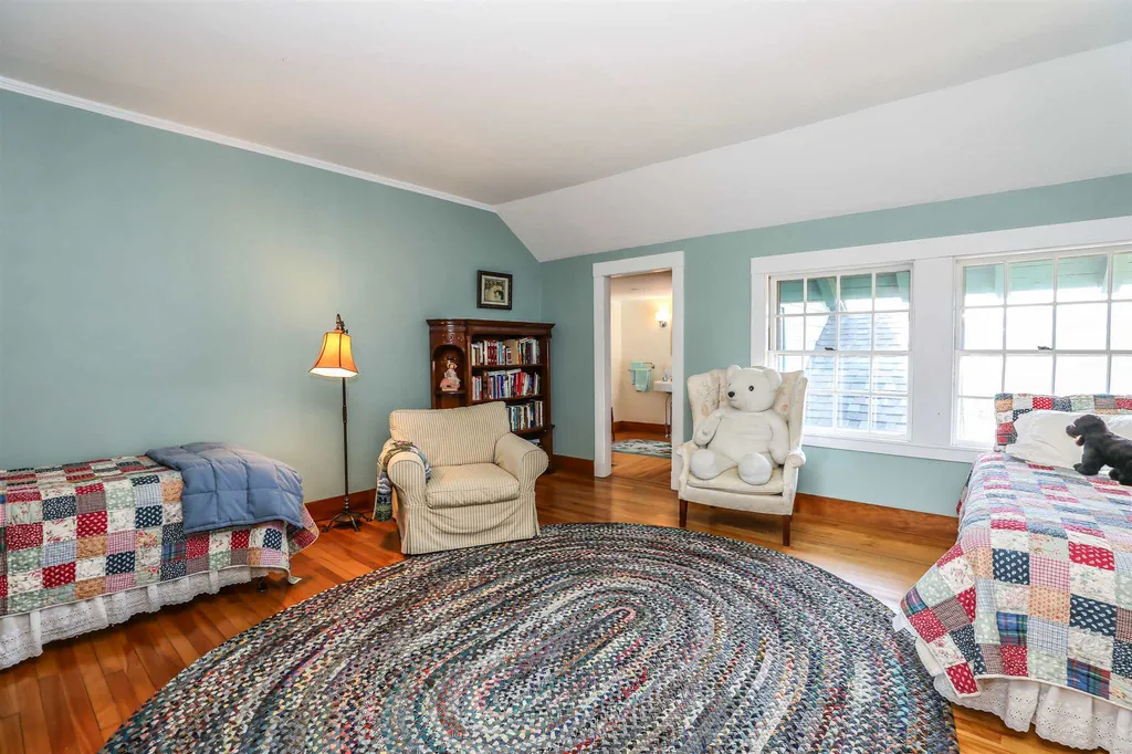 86 High Ridge Road Dublin NH 03444