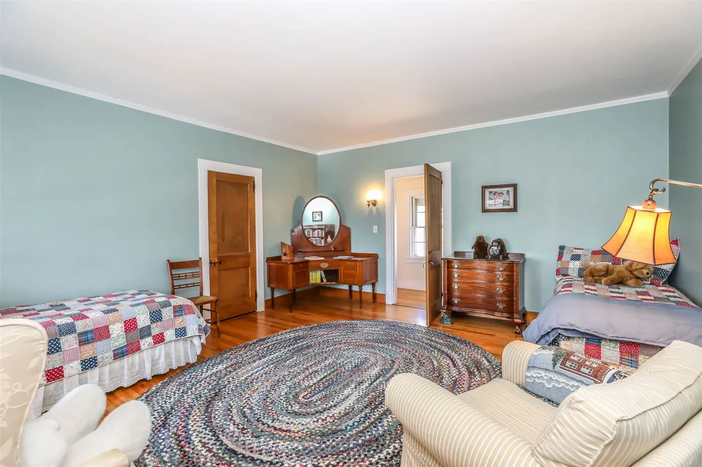 86 High Ridge Road Dublin NH 03444