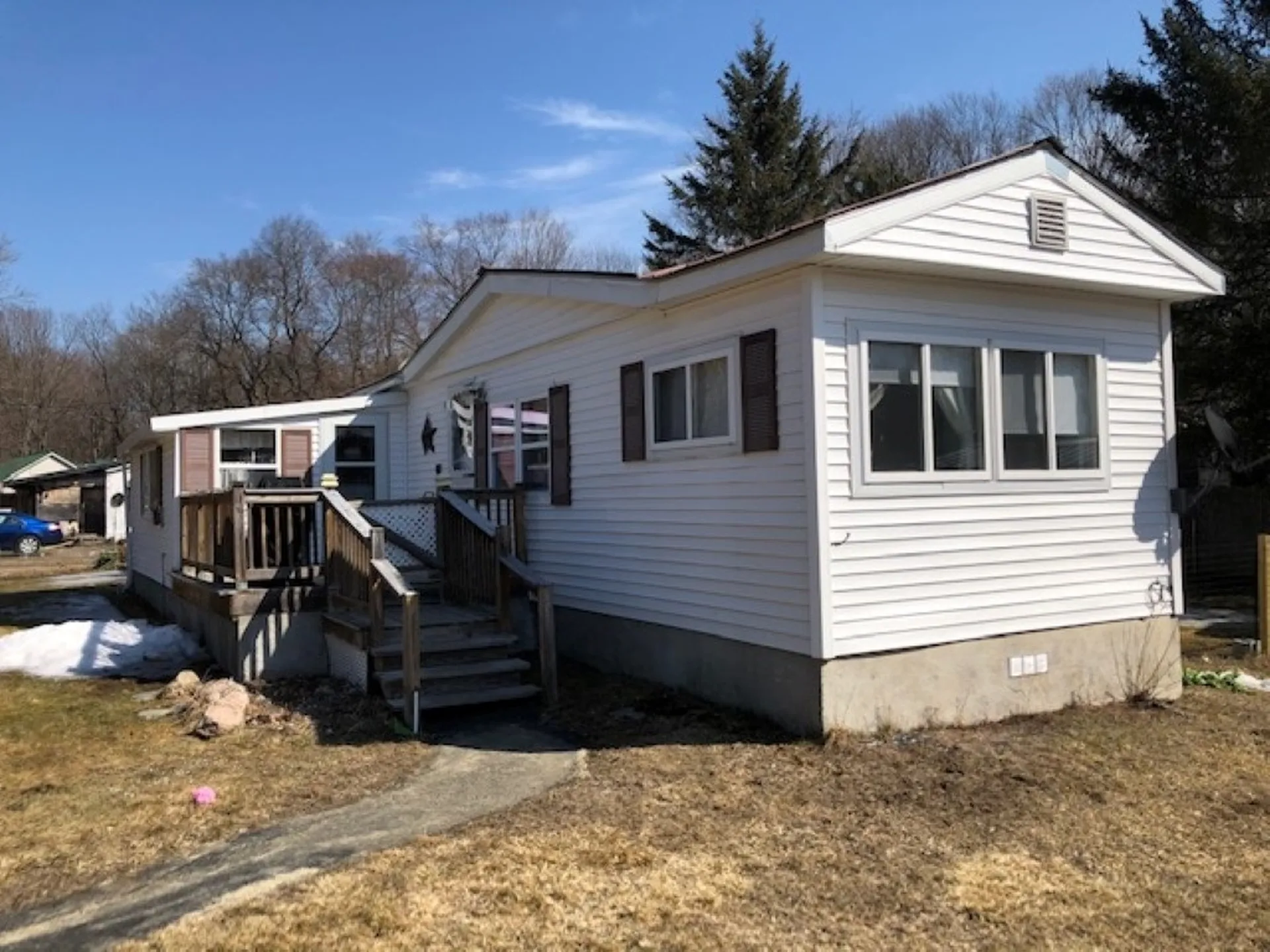 9 Willow Court Winchester NH 03470
