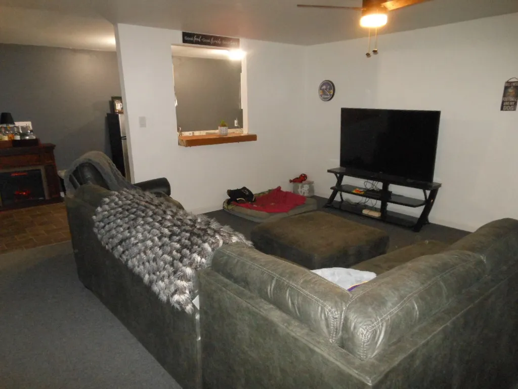 30 Walnut Hill Road Derry NH 03038