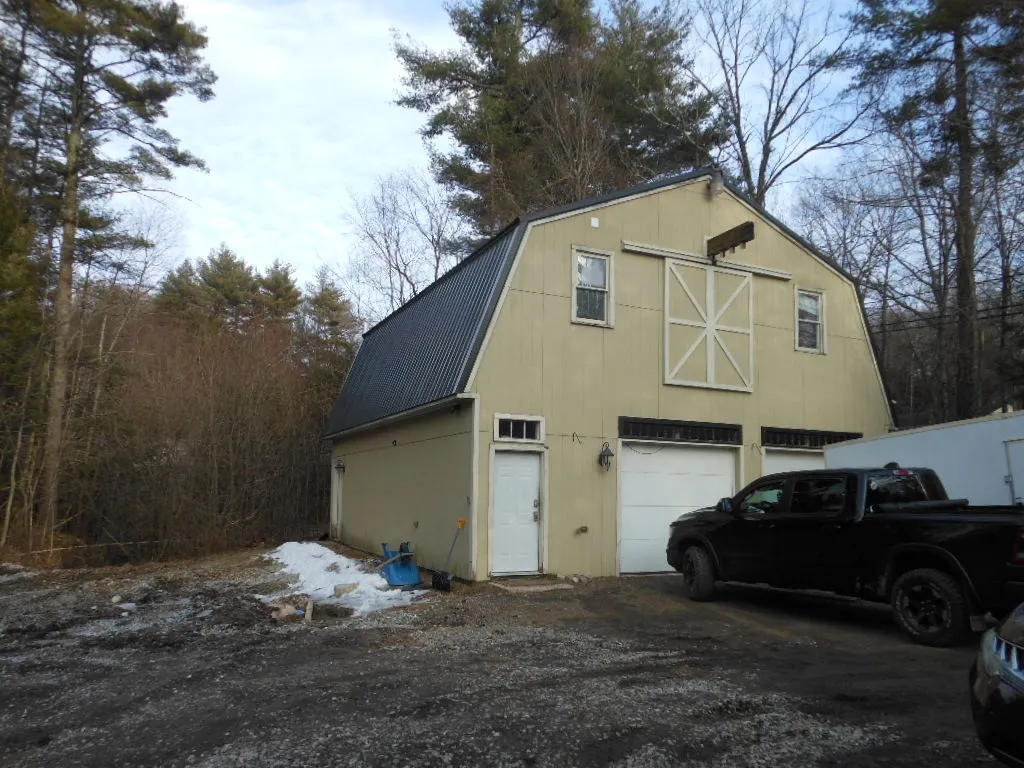 30 Walnut Hill Road Derry NH 03038