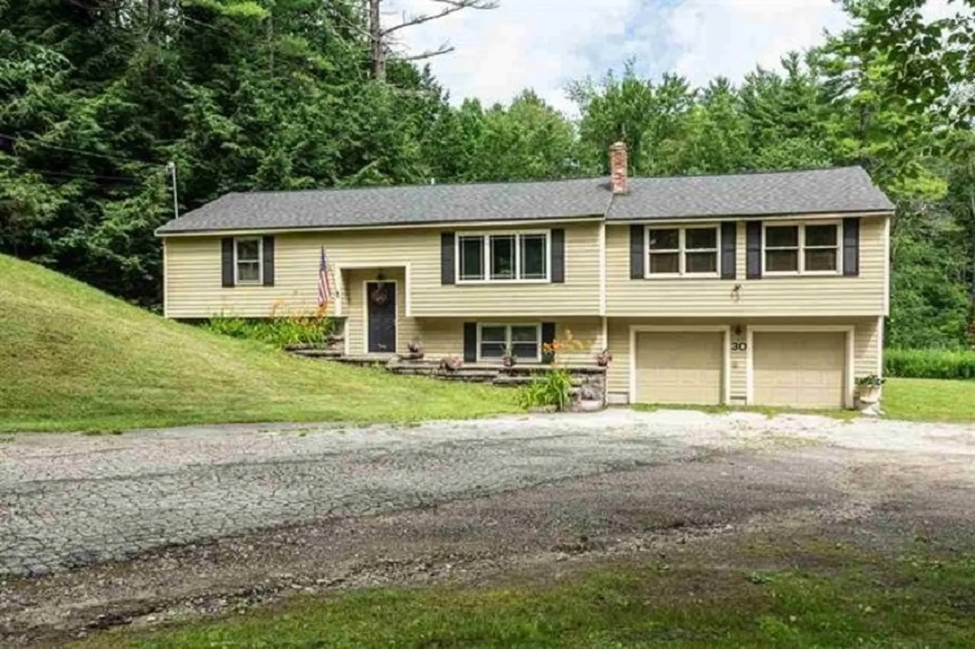 30 Walnut Hill Road Derry NH 03038