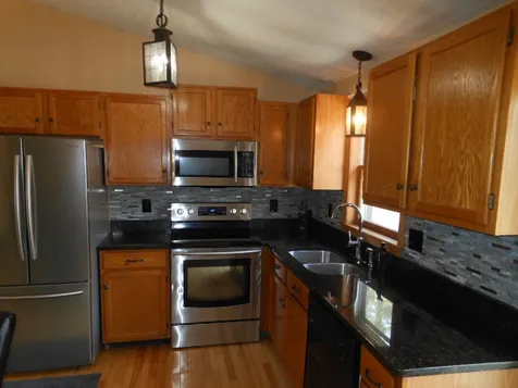 30 Walnut Hill Road Derry NH 03038