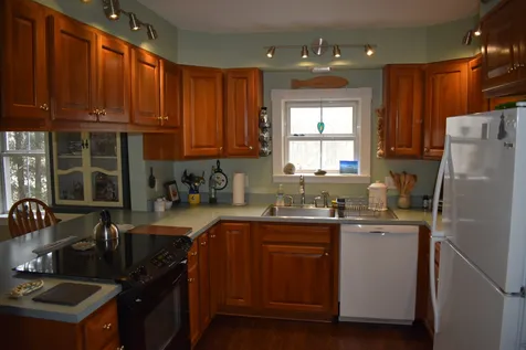 825 South End Road North Hero VT 05474