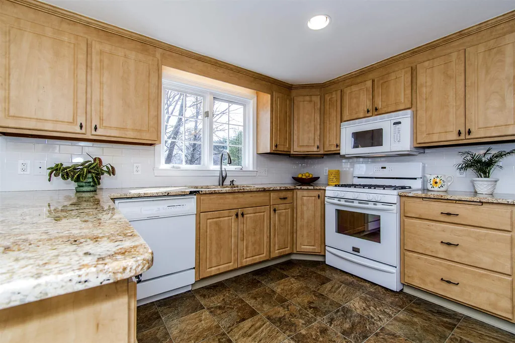50 Edgewood Drive Hampton NH 03842