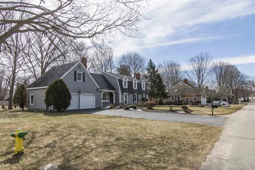 50 Edgewood Drive Hampton NH 03842