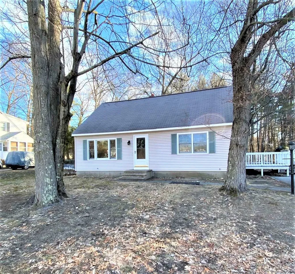13 Hideaway Road Nashua NH 03064