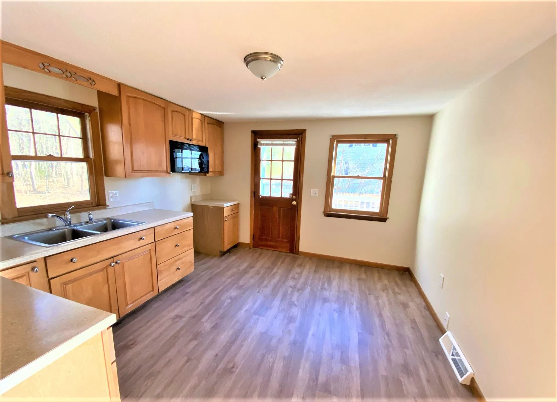 13 Hideaway Road Nashua NH 03064