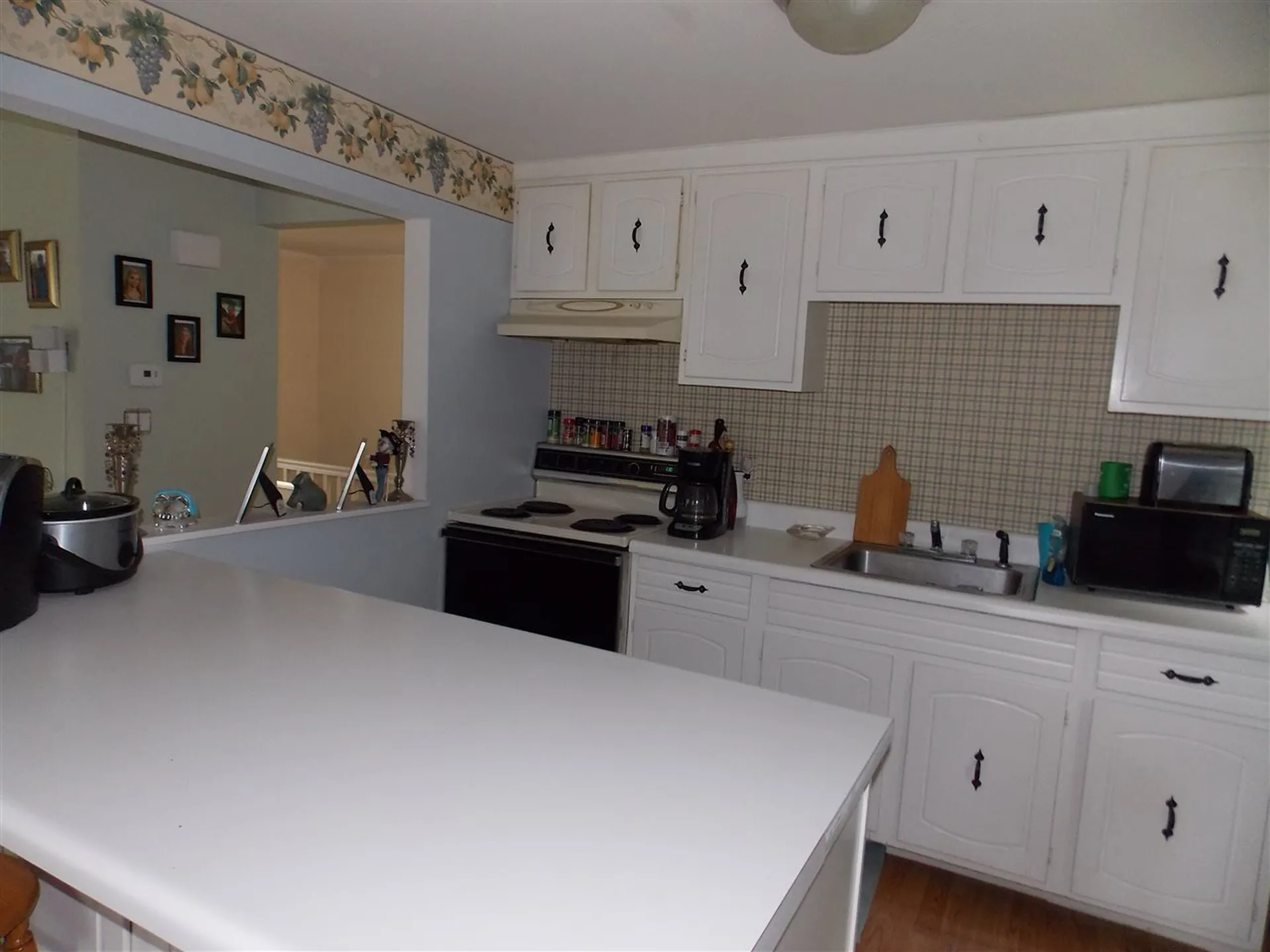 489 Elm Street Laconia NH 03246