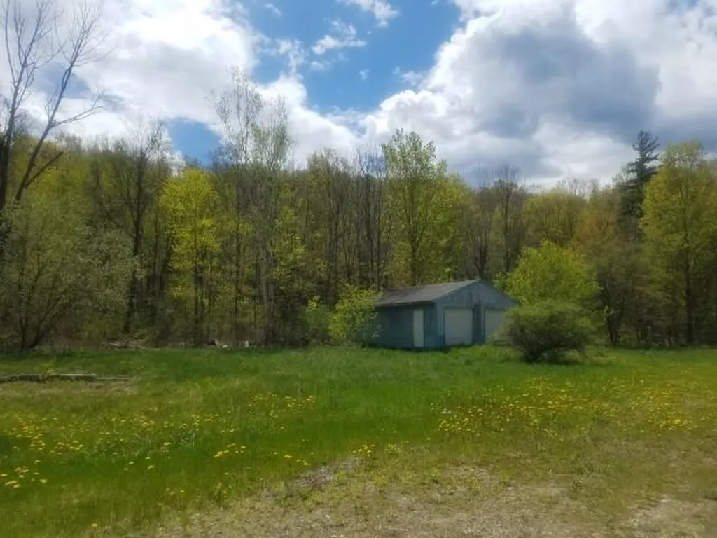 82 Barne Lane Pownal VT 05261
