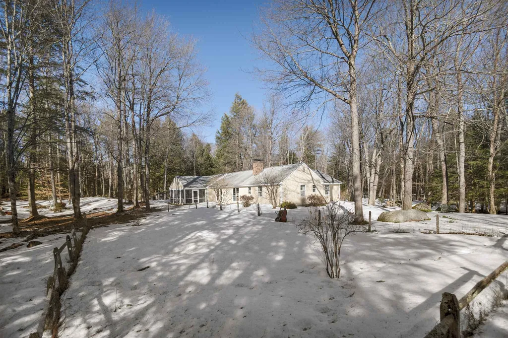 51 Carriage Hill Road Hancock NH 03449