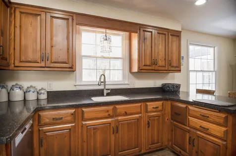 51 Carriage Hill Road Hancock NH 03449