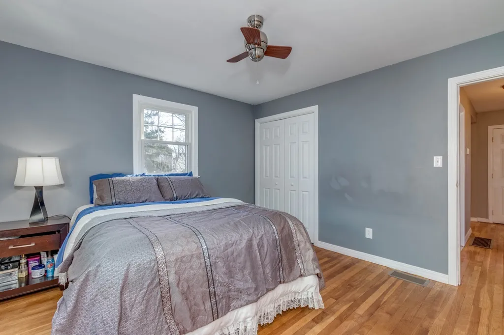 891 Somerville Street Manchester NH 03103