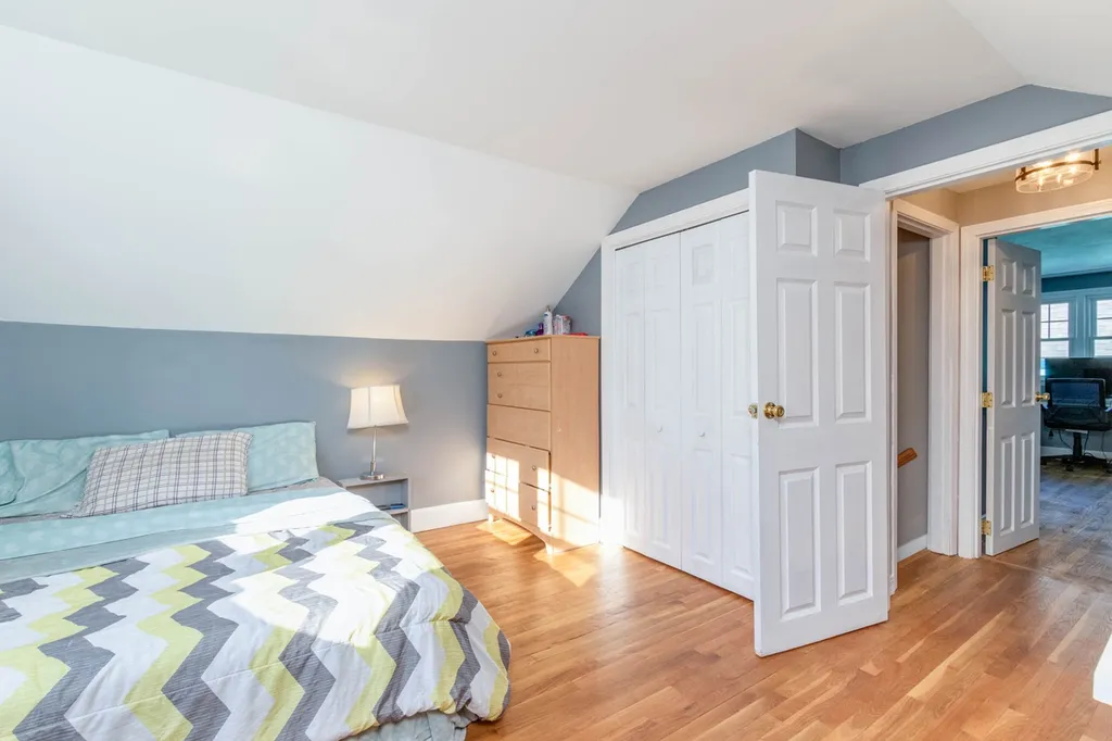 891 Somerville Street Manchester NH 03103
