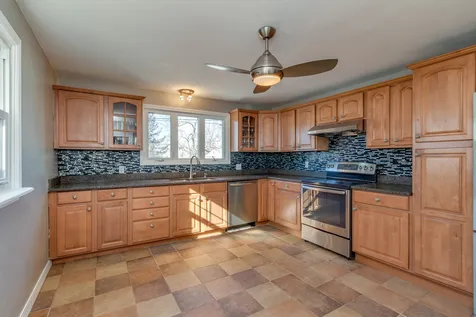 891 Somerville Street Manchester NH 03103