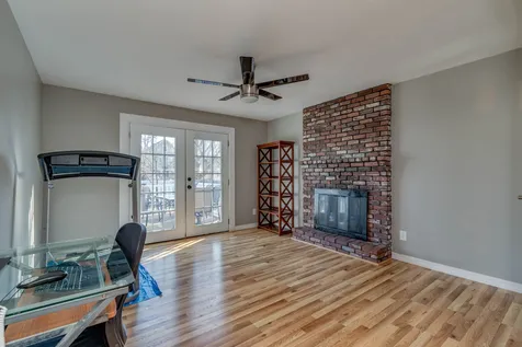 891 Somerville Street Manchester NH 03103