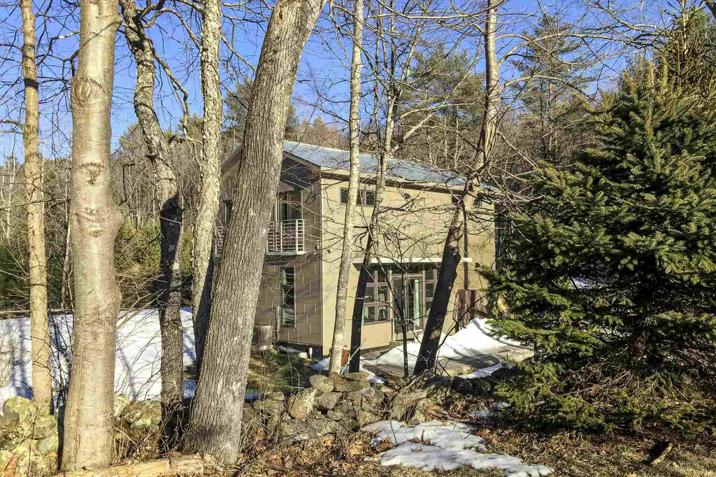 272 Hanover Center Road Hanover NH 03750