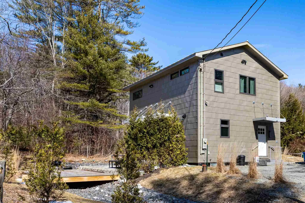 272 Hanover Center Road Hanover NH 03750