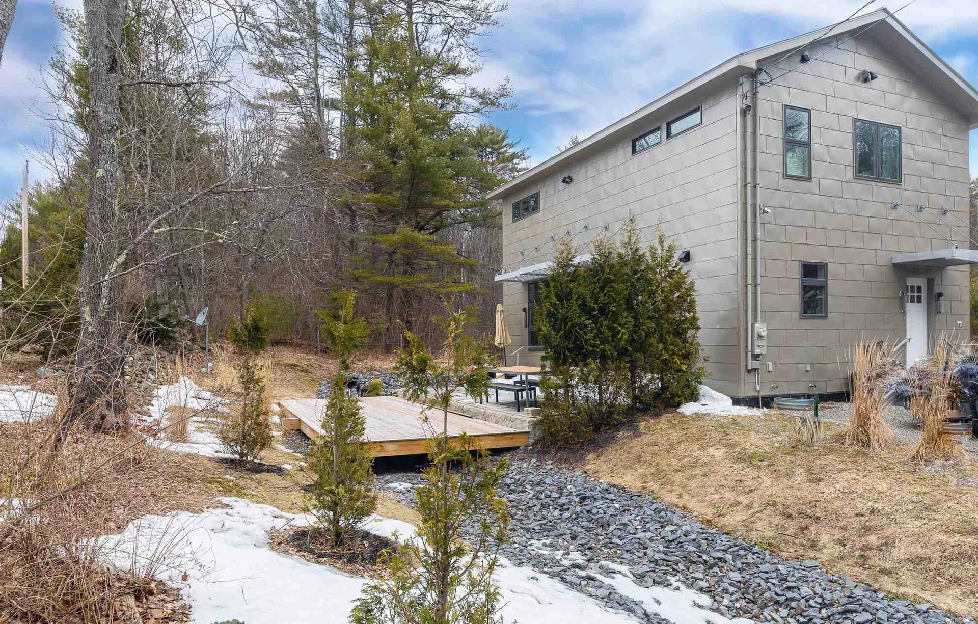 272 Hanover Center Road Hanover NH 03750