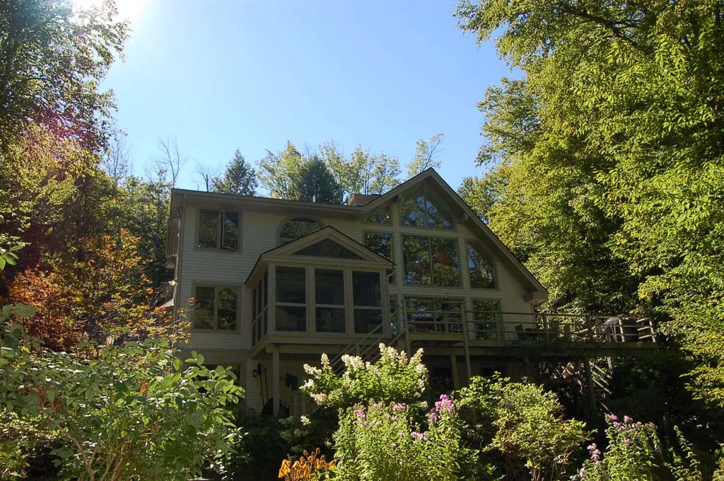 2 Turner Brae Grantham NH 03753