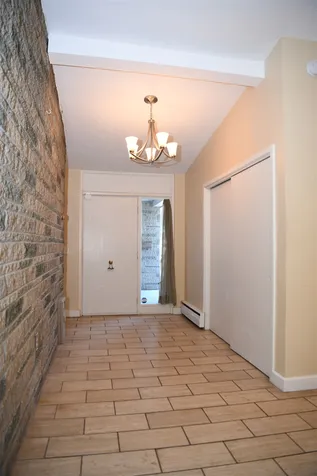 121 Crestview Road Manchester NH 03104