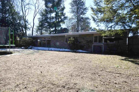 121 Crestview Road Manchester NH 03104