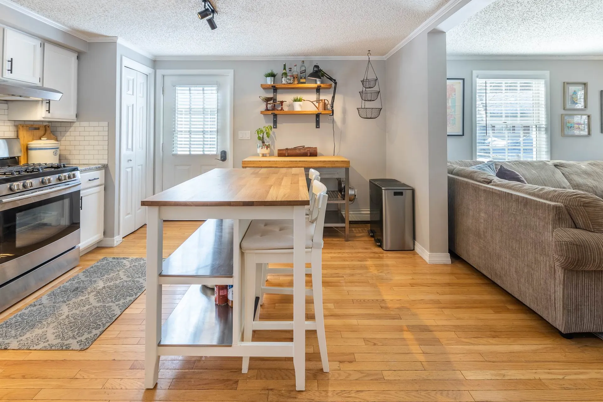 141 Dawn Drive Hartford VT 05001-9056