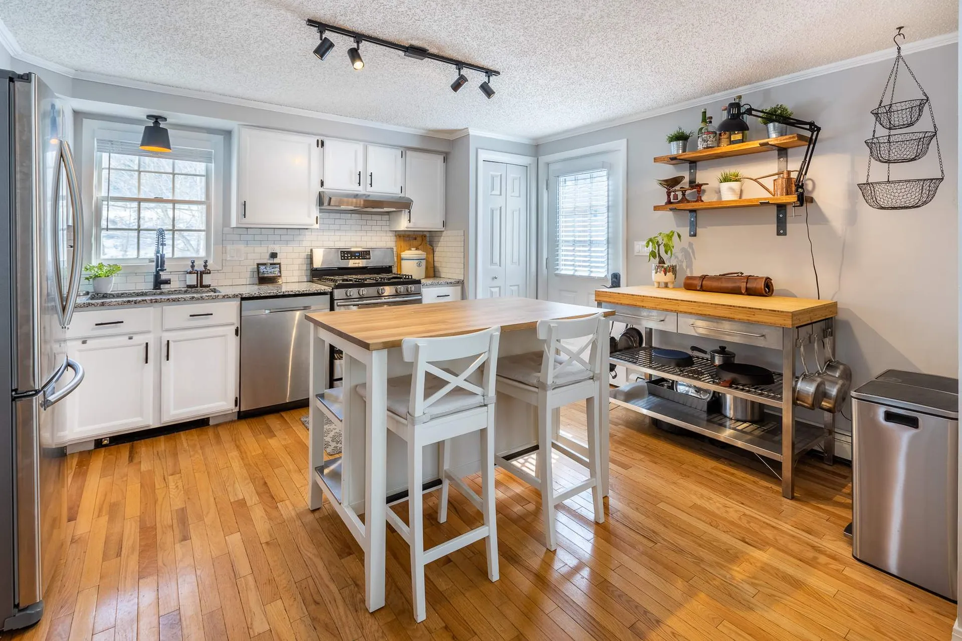 141 Dawn Drive Hartford VT 05001-9056