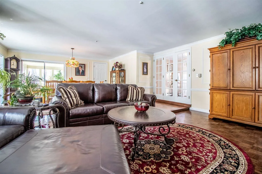 23 Woodland Road Dover NH 03820