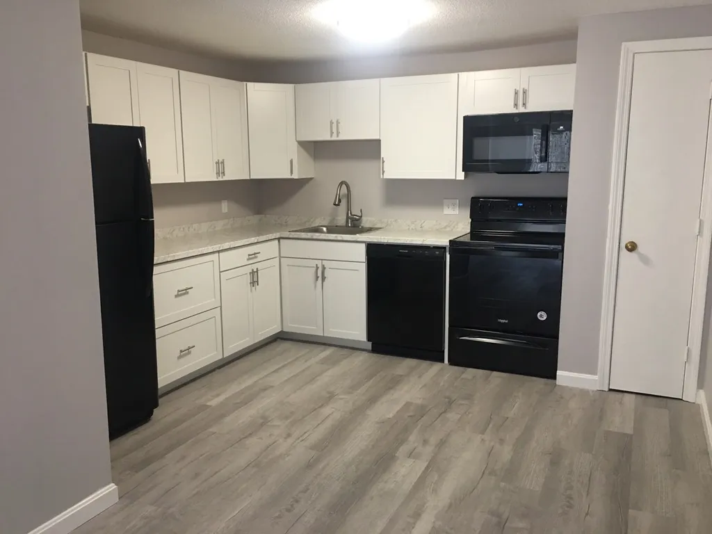 512 White Cedar Boulevard Portsmouth NH 03801
