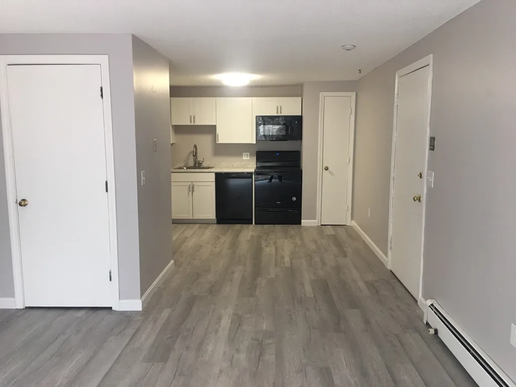 512 White Cedar Boulevard Portsmouth NH 03801