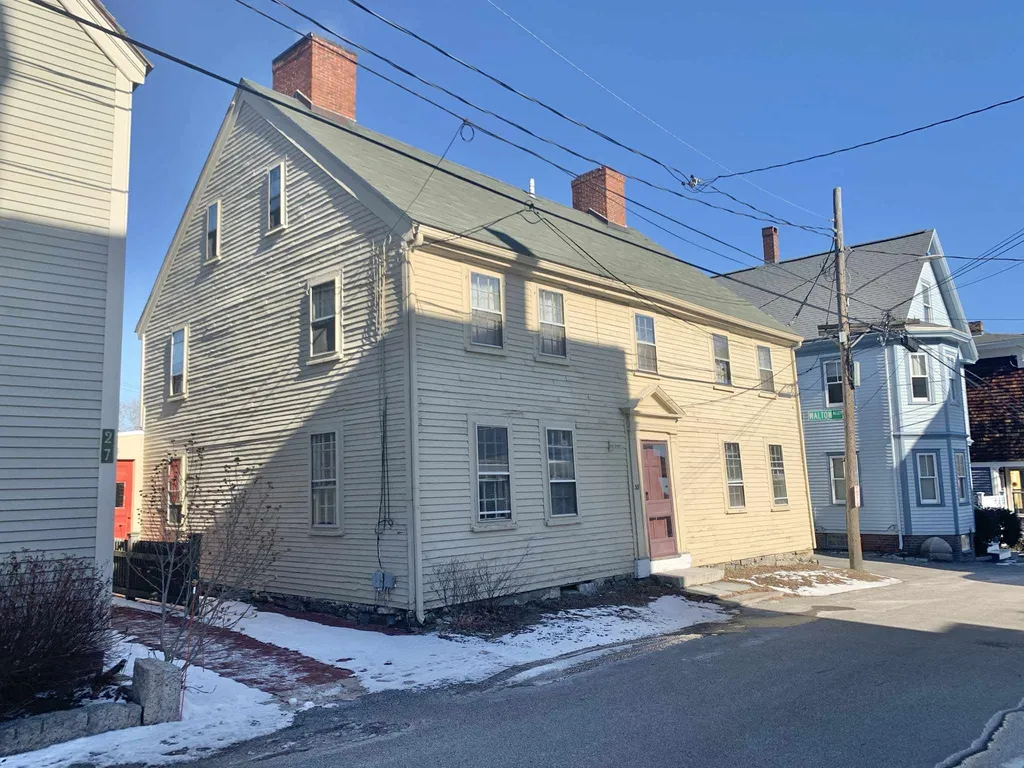 33 Gardner Street Portsmouth NH 03801