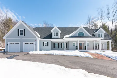 38 Rowe Farm Road Gilford NH 03249