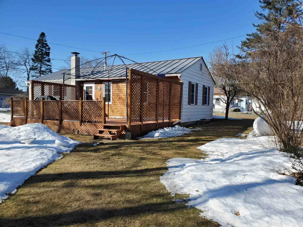 25 Peabody Street Lebanon NH 03766