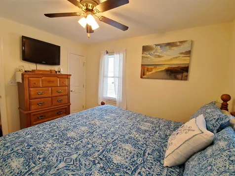 25 Peabody Street Lebanon NH 03766