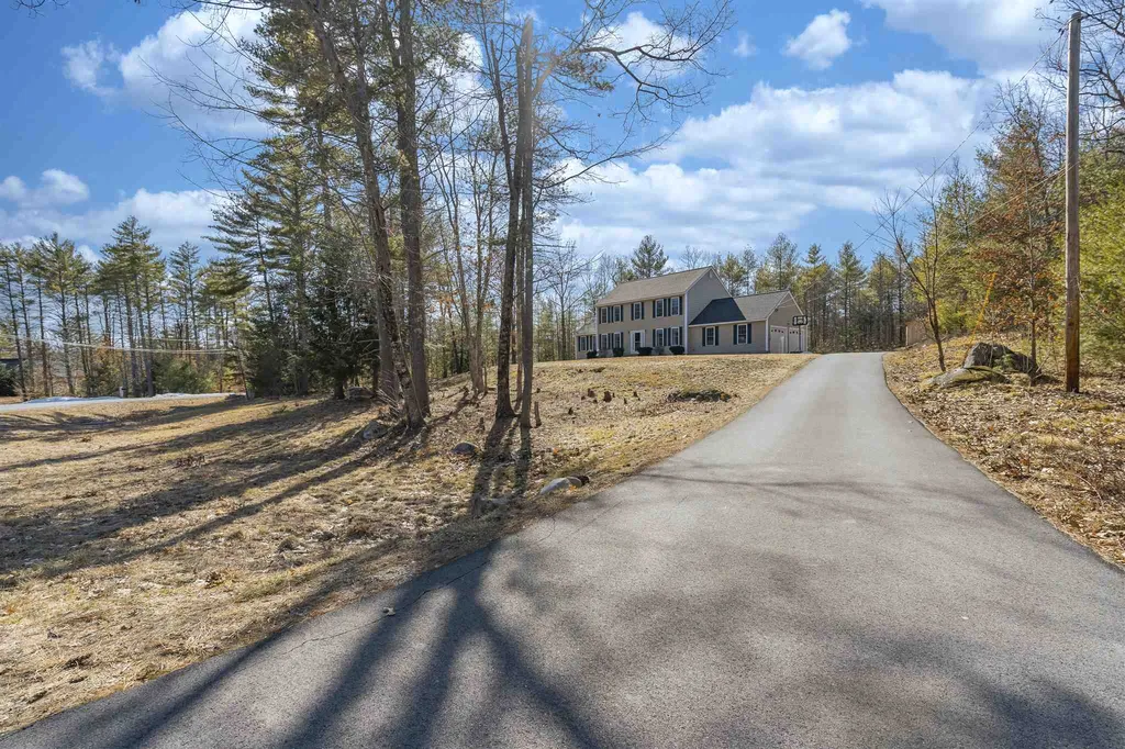 4 Ames Road Brookline NH 03033