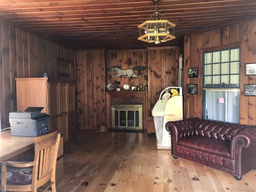 15 Woolson Avenue Springfield VT 05156