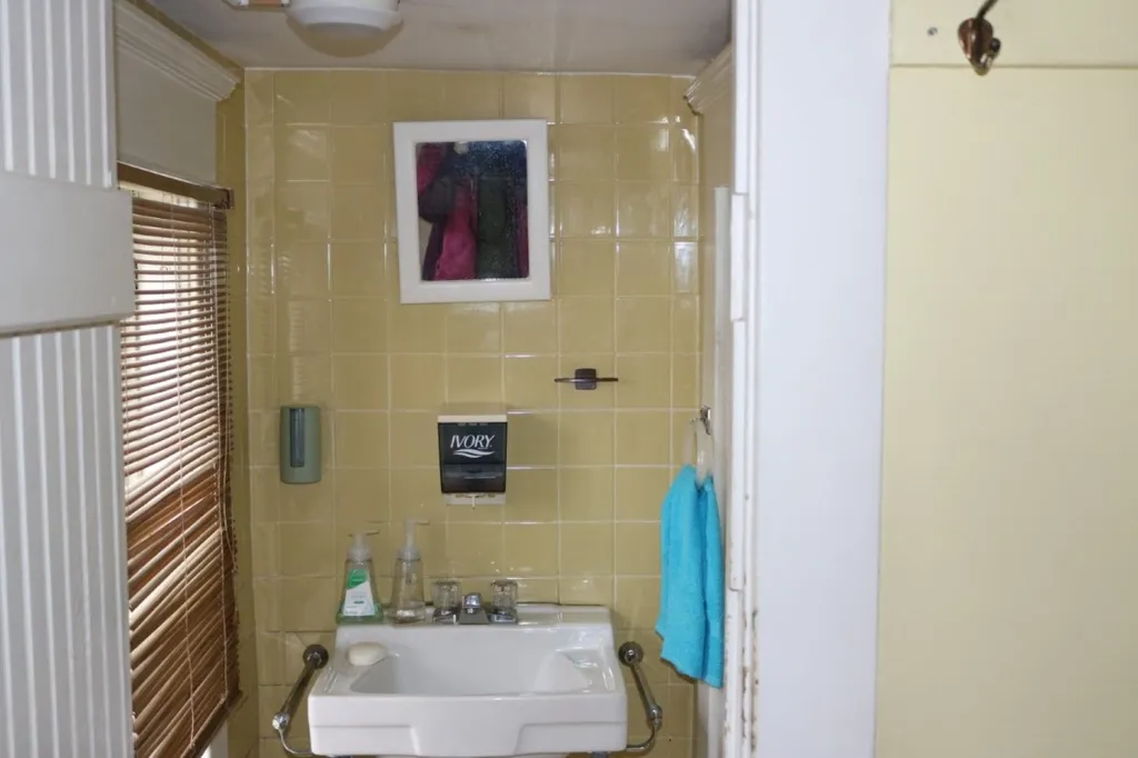 15 Woolson Avenue Springfield VT 05156